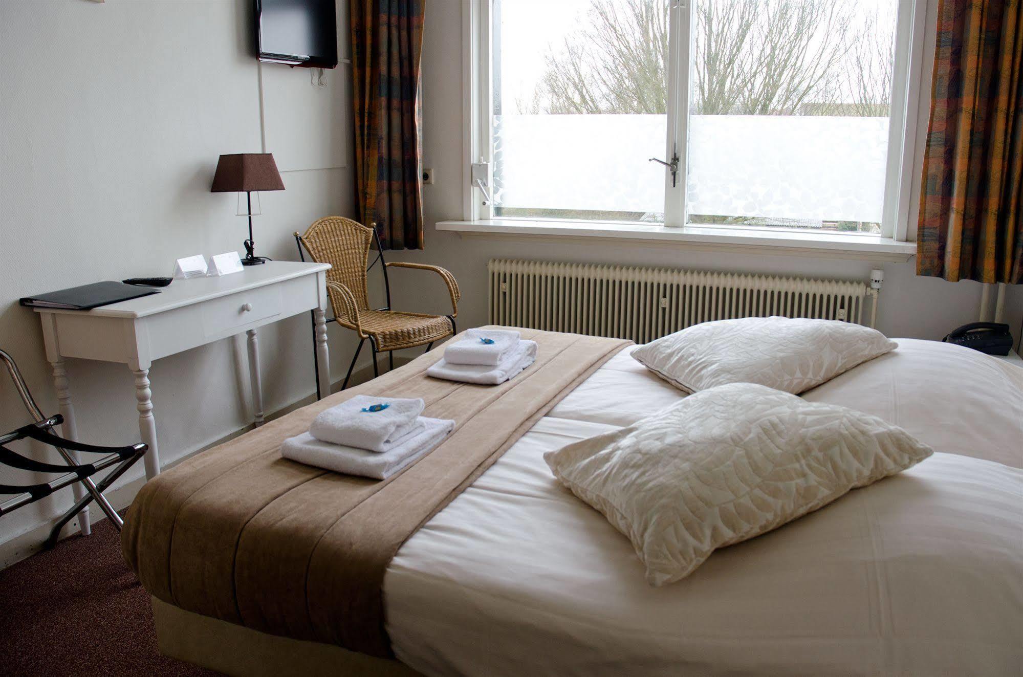 Hotel Wemeldinge Extérieur photo